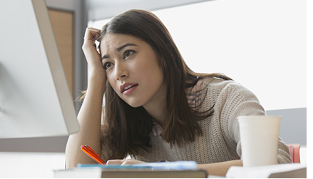 Mụn và sự căng thẳng (Stress)